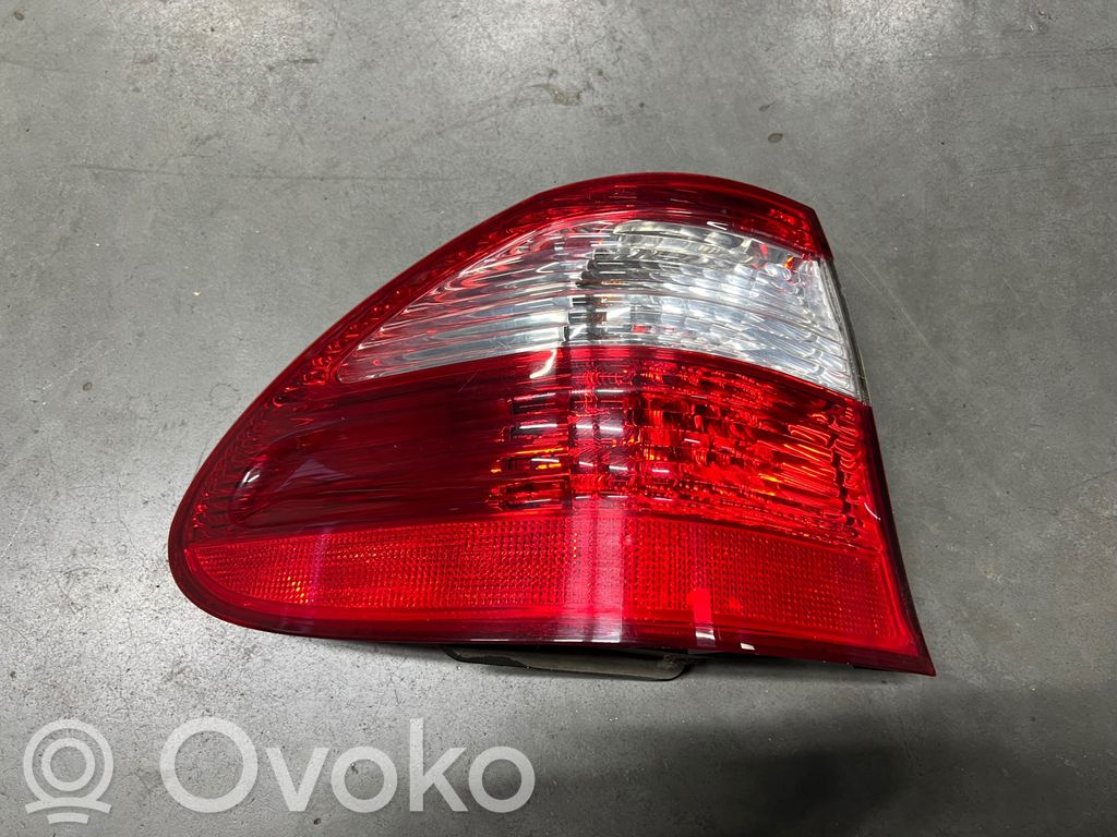Mercedes-Benz E W211 Lampa tylna 