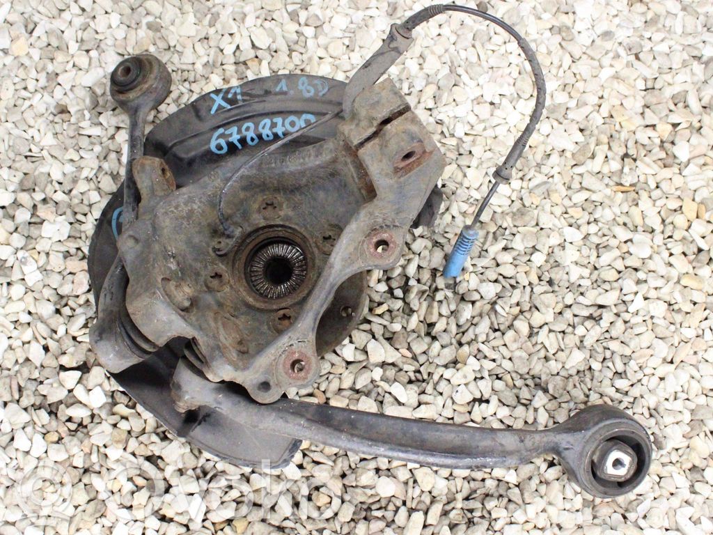 Cubo de rueda delantera   6788700