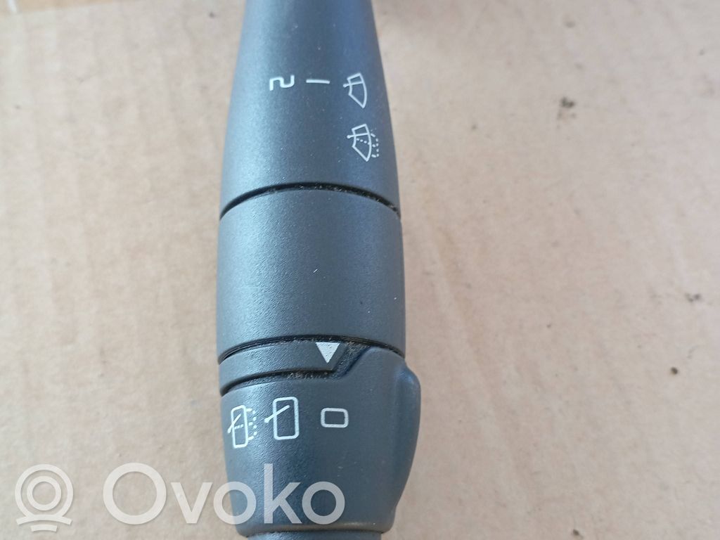 Dacia Sandero Wiper control stalk 