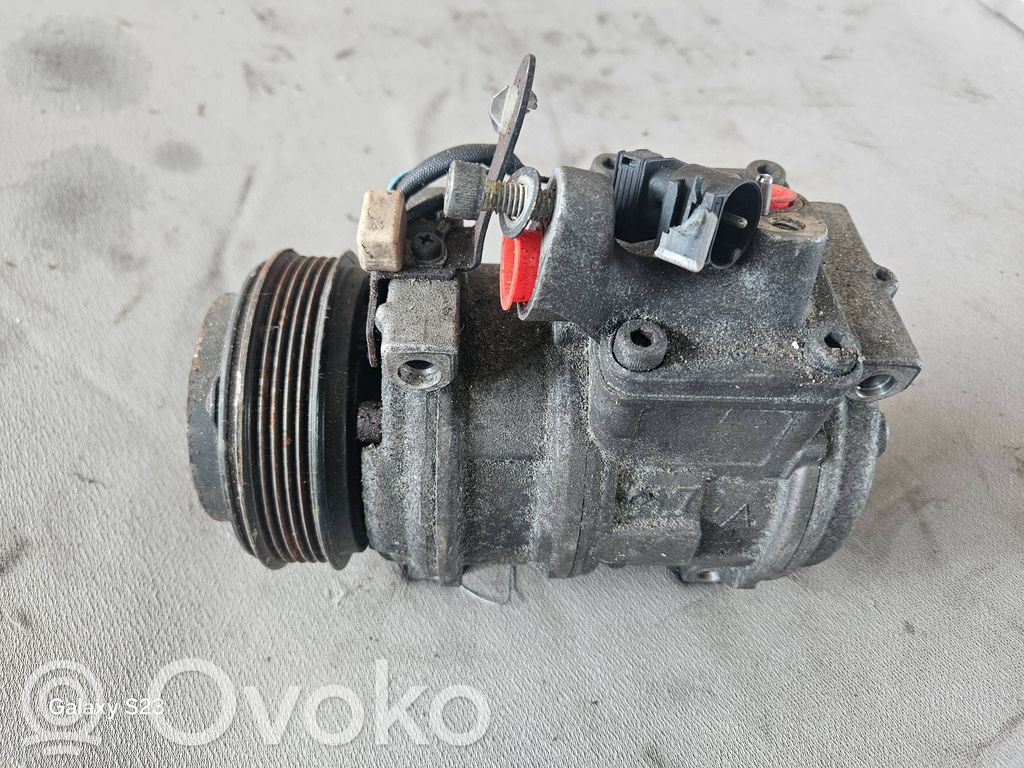 BMW 8 E31 Air conditioning (A/C) compressor (pump) 