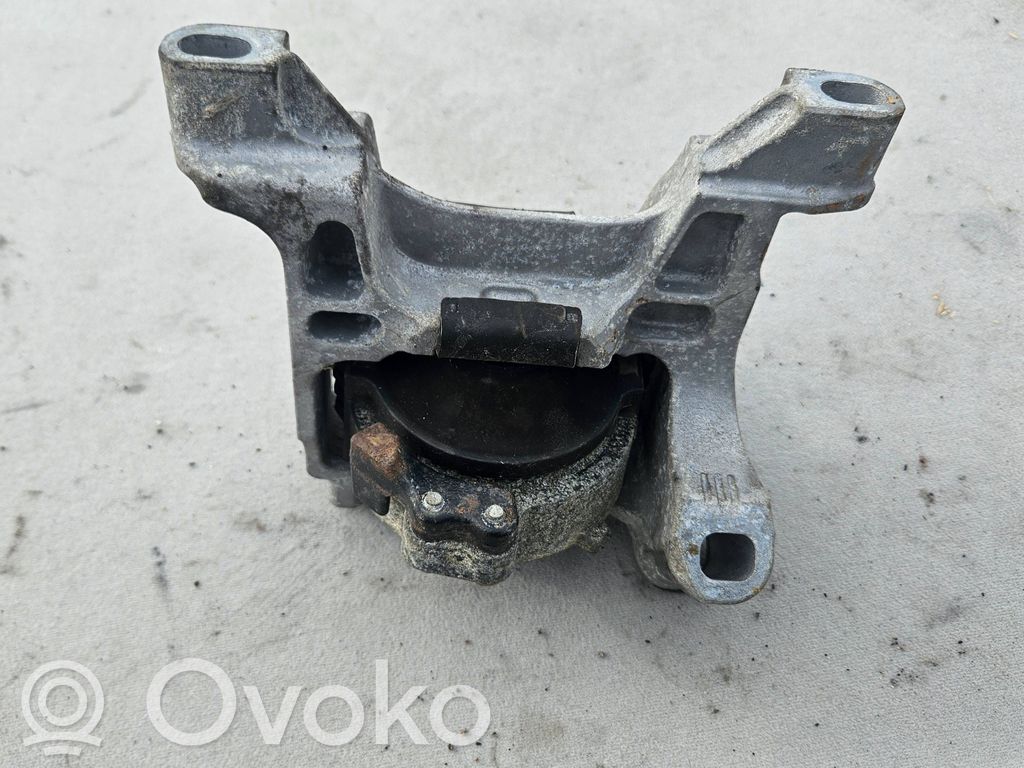 Engine mount vacuum valve   KE64