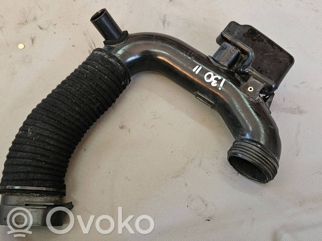 Hyundai i30 Įsiurbimo rezonatorius 