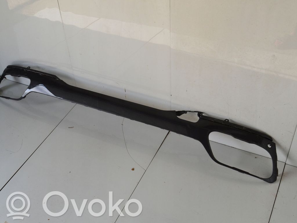 BMW X7 G07 Takapuskurin alaosan lista 