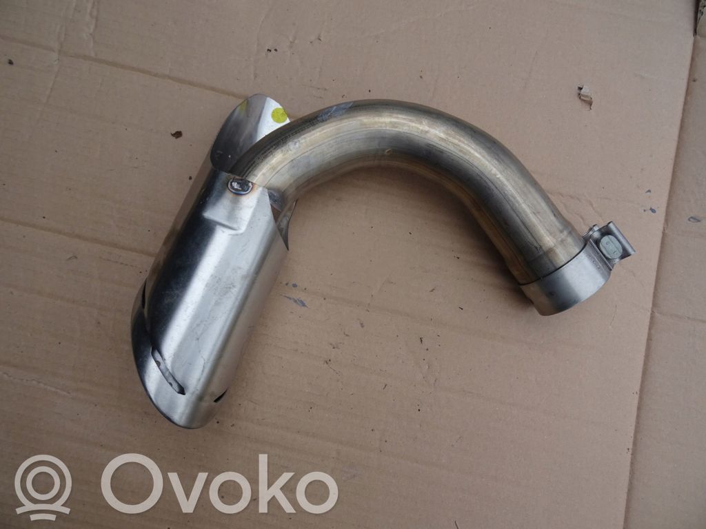 Lamborghini Urus Exhaust surround trim 