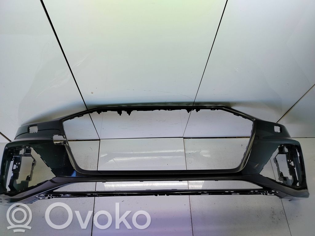Audi RS4 Parachoques delantero 