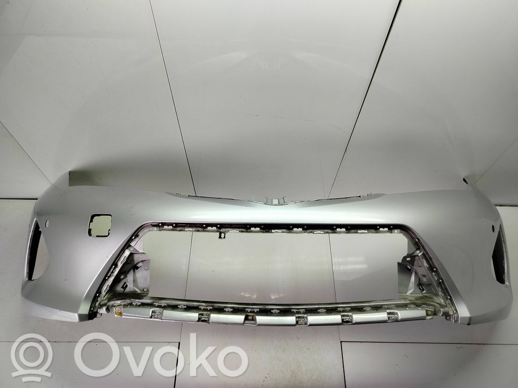 Toyota Auris E180 Front bumper 