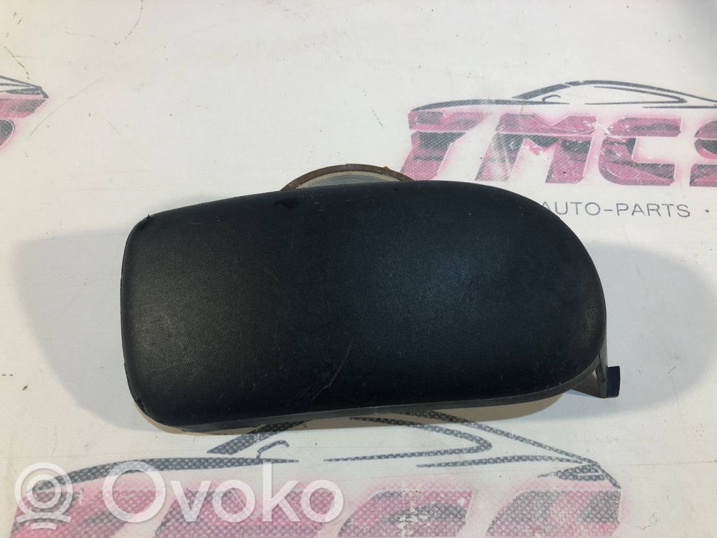 Renault Clio I Priešrūkinio žibinto apdaila/ grotelės 