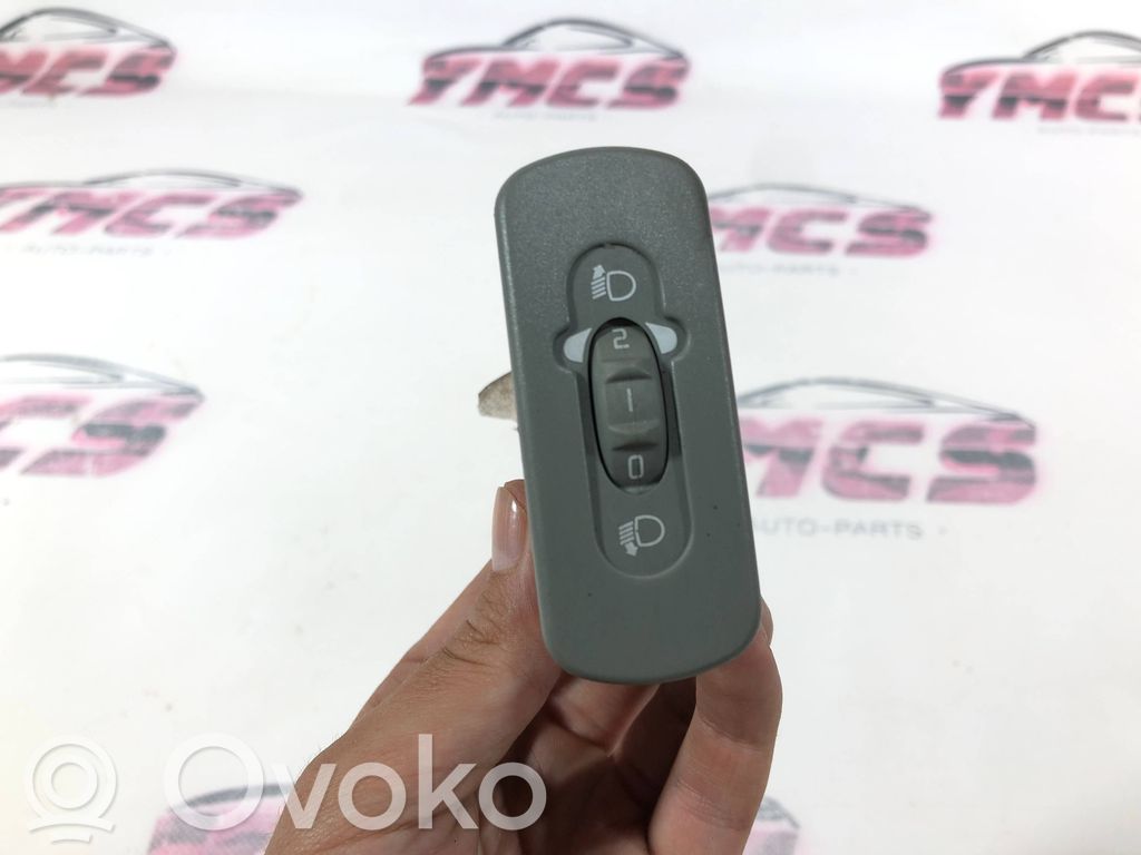 Renault Twingo I Headlight level height control switch 