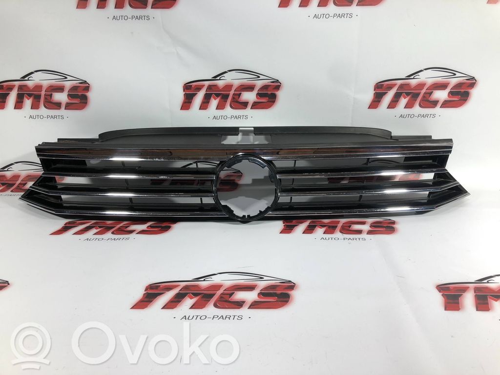 Volkswagen PASSAT B8 Maskownica / Grill / Atrapa górna chłodnicy 