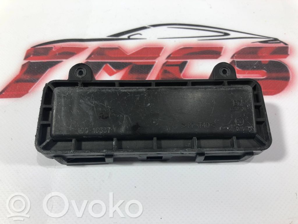 Toyota Avensis T250 Headlight/headlamp dust cover 