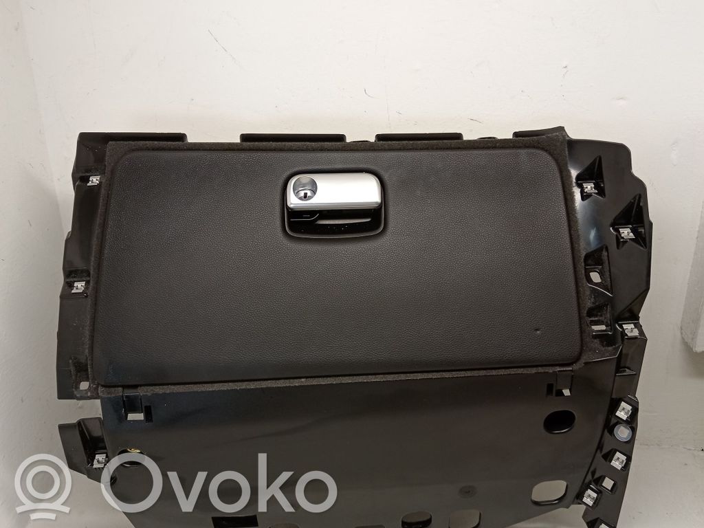 Porsche Macan (95B) Handschuhfach 