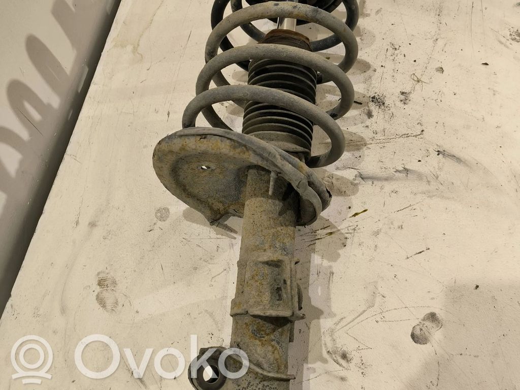 Volvo V70 Amortyzator przedni 
