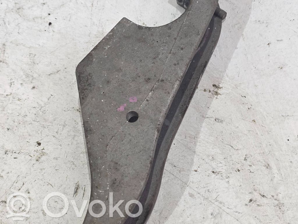 BMW 5 G30 G31 G38 Mocowanie stabilizatora osi przedniej 
