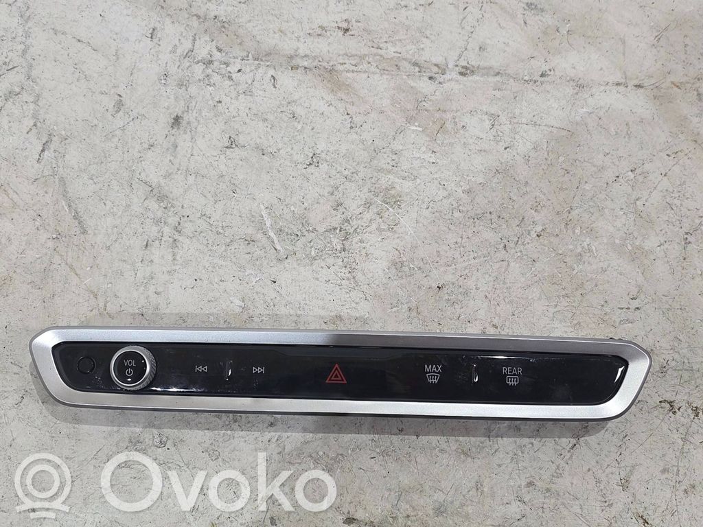 BMW X5 G05 Panel radia 