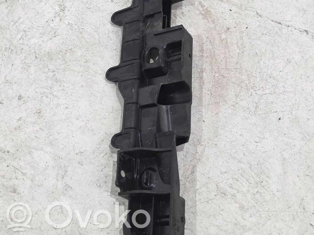 BMW i5 G60 Soporte de montaje del parachoques trasero 