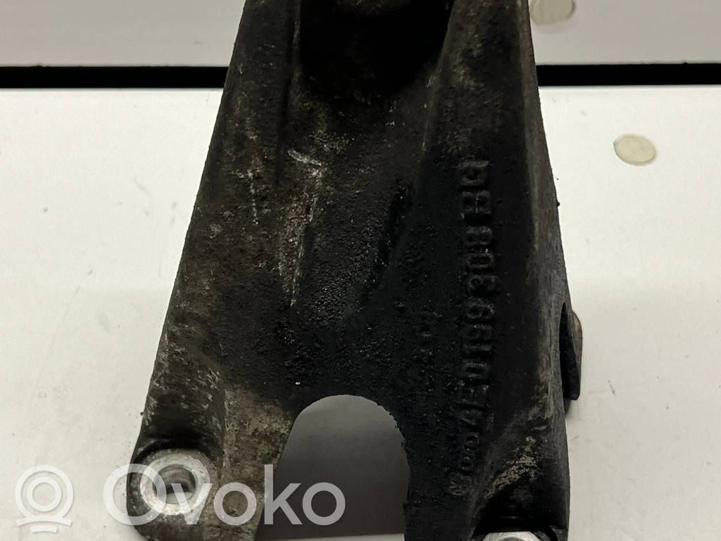 Audi A8 S8 D3 4E Engine mounting bracket 