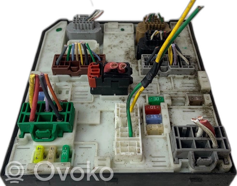 Skrzynka bezpieczników / Komplet   284B63414R,2437637007