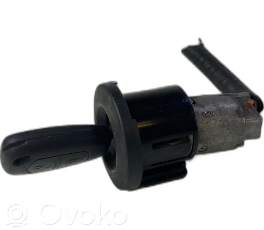 Renault Trafic II (X83) Ignition lock 