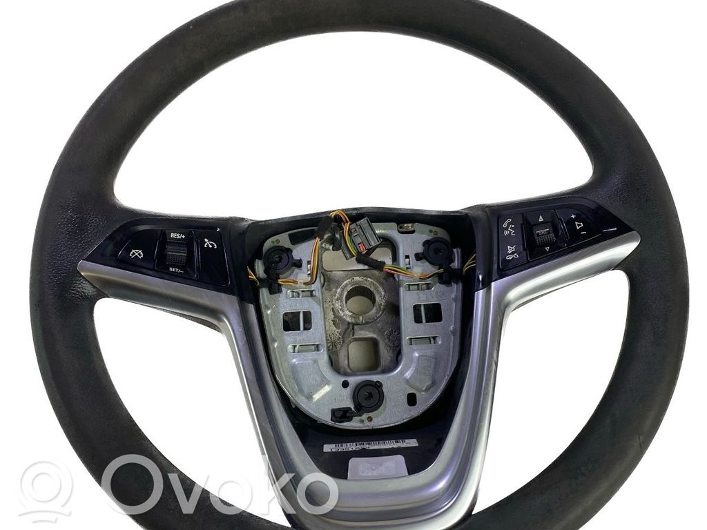 Opel Astra J Ohjauspyörä 