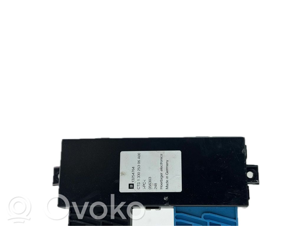 Opel Astra H Trunk lid opening control unit 
