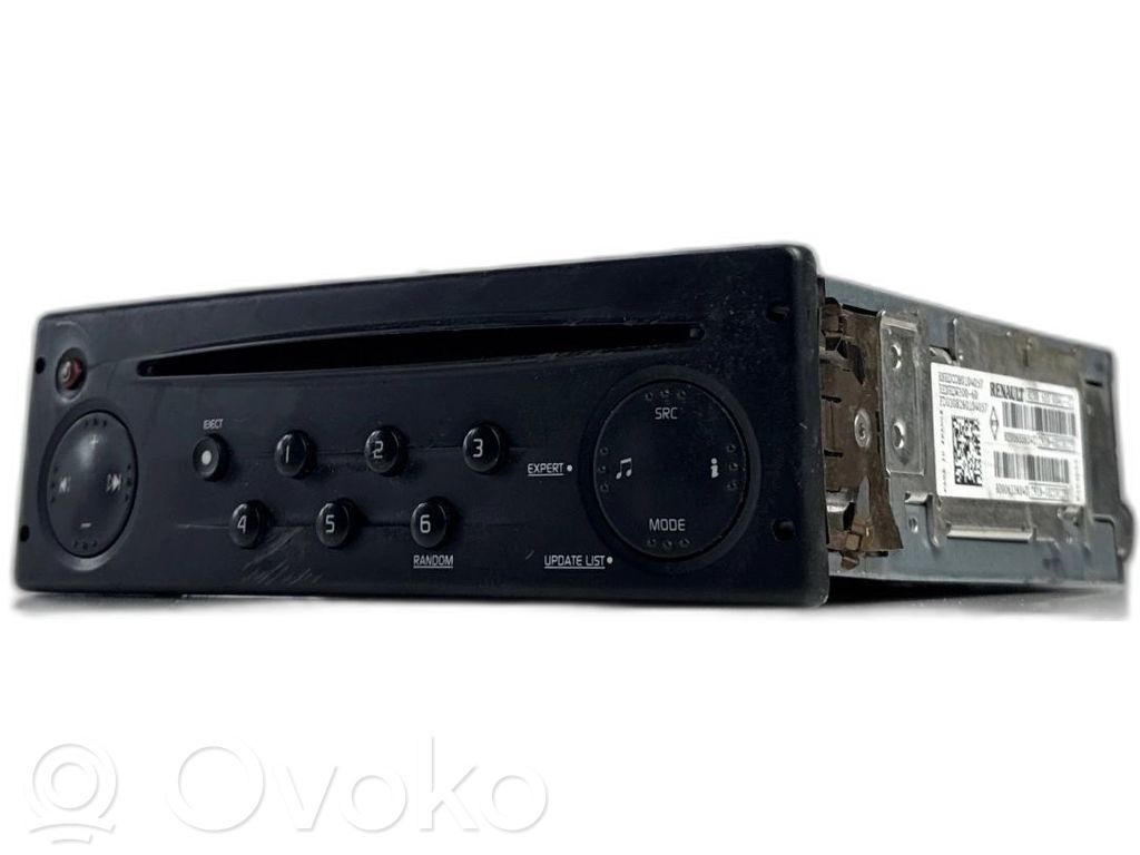 Renault Trafic II (X83) Panel / Radioodtwarzacz CD/DVD/GPS 