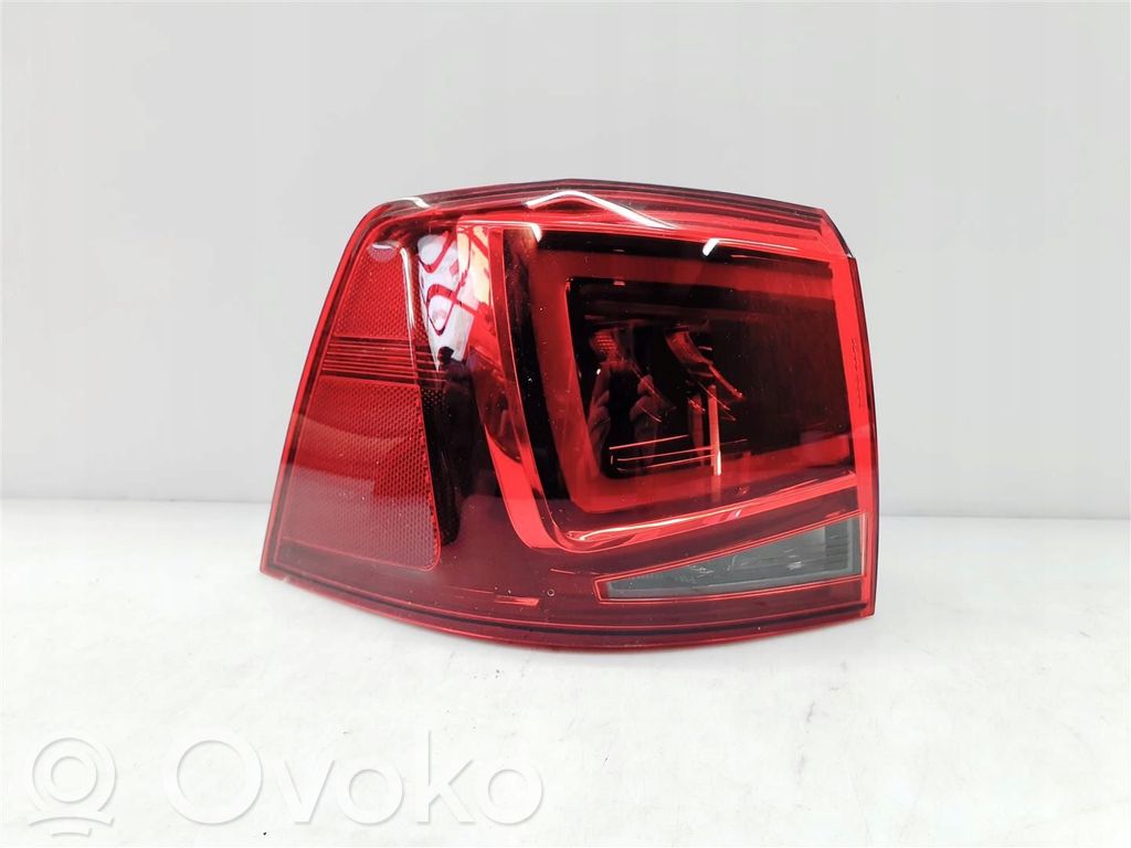 Seat Alhambra (Mk2) Lampă spate în caroserie 