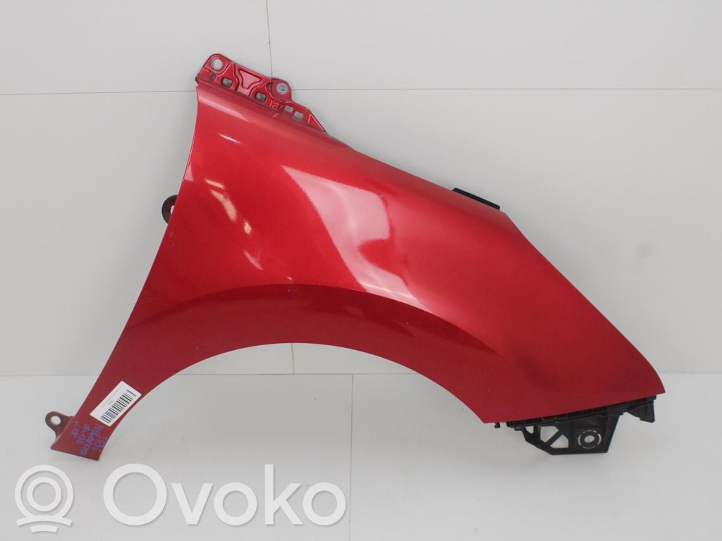 Peugeot 5008 Błotnik przedni 