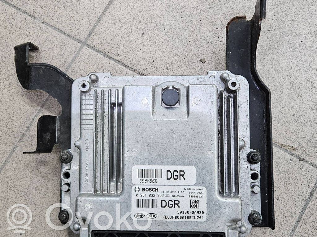 Engine control unit/module   391552A930
