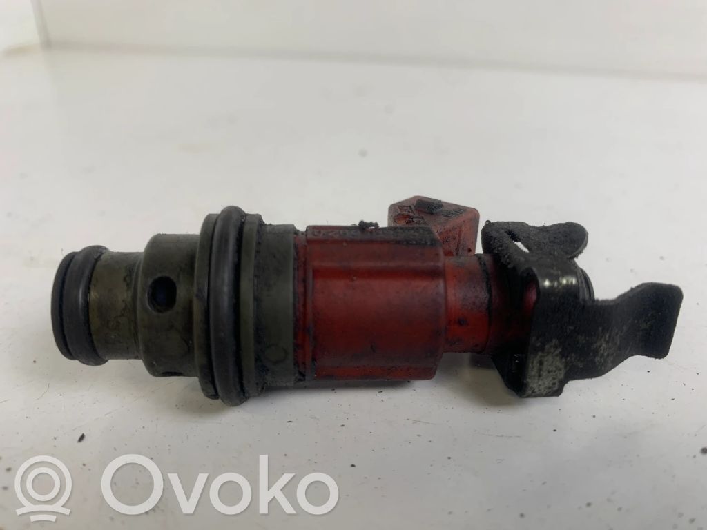 Saab 9-5 Inyector de combustible 