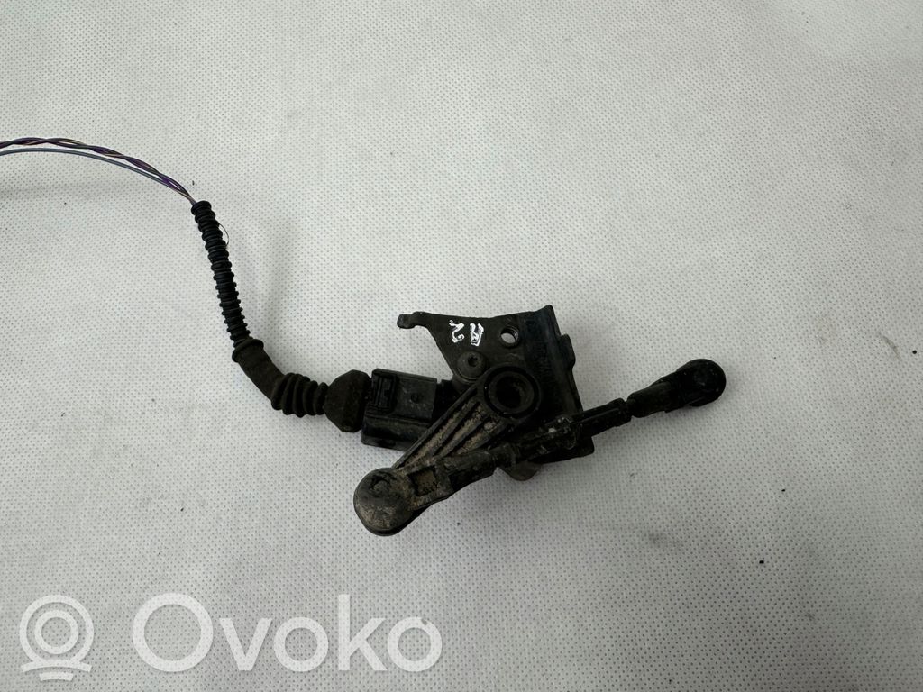 Audi A4 S4 B9 Rear air suspension level height sensor 