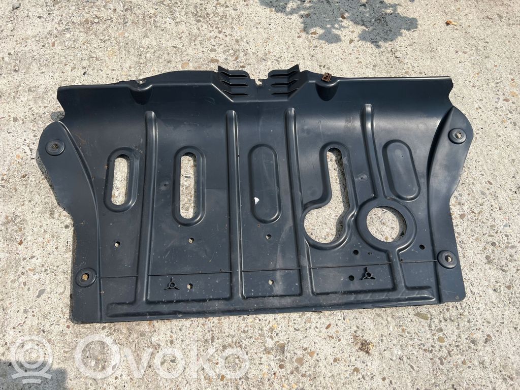 Dacia Duster Engine splash shield/under tray 