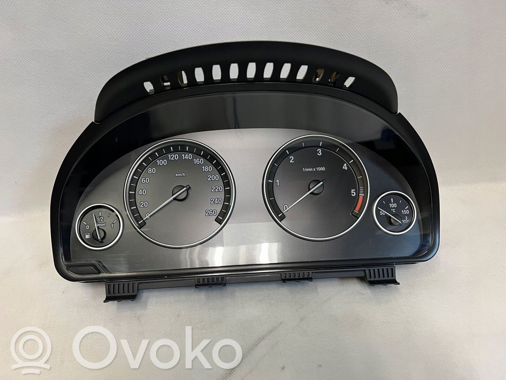 BMW 5 F10 F11 Nopeusmittari (mittaristo) 