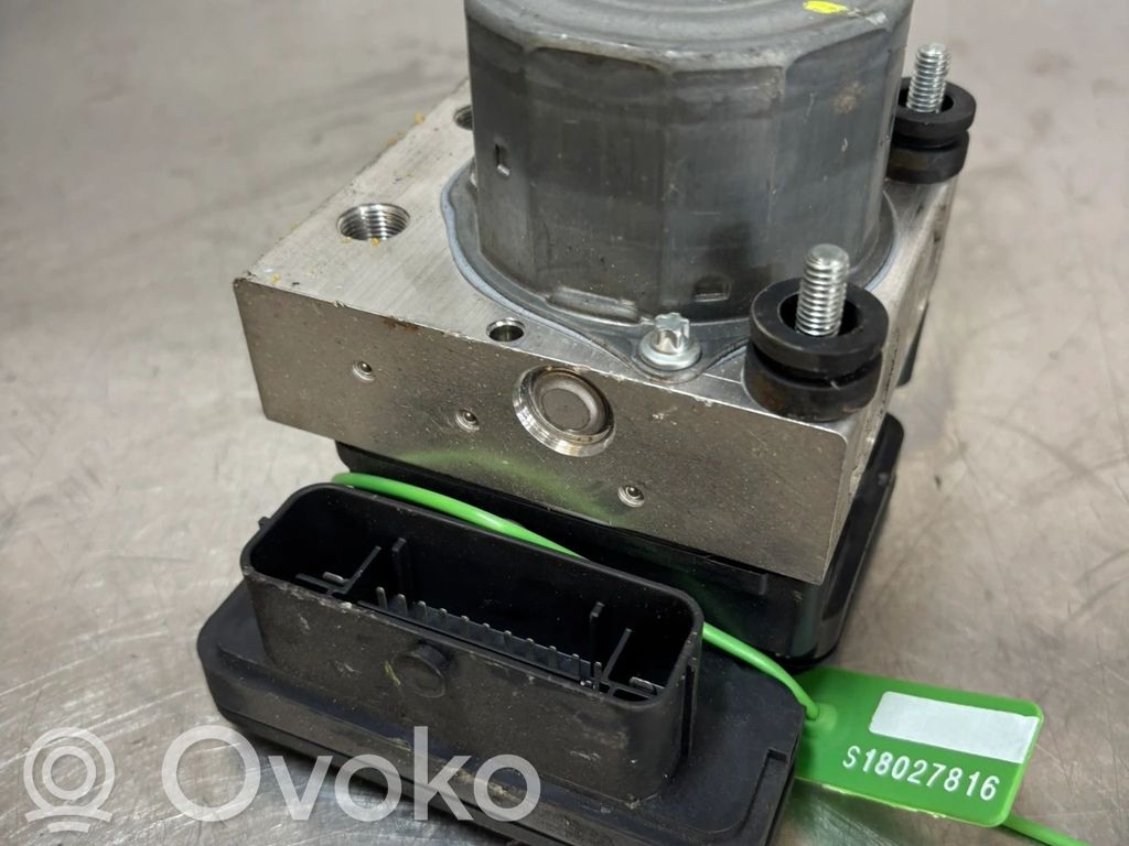 Renault Twingo III Master brake cylinder 