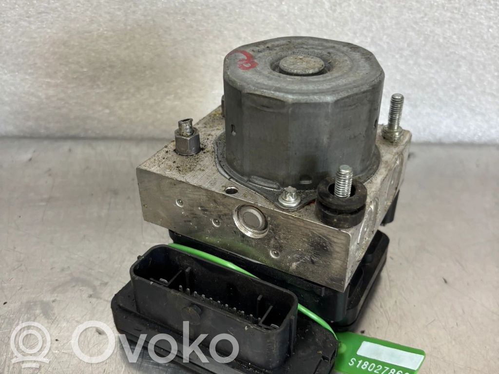 Renault Twingo III Master brake cylinder 