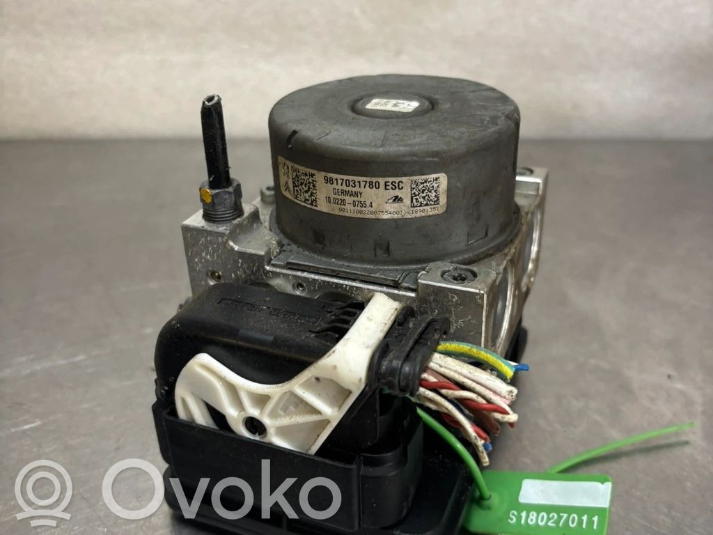 Peugeot 208 I Master brake cylinder 