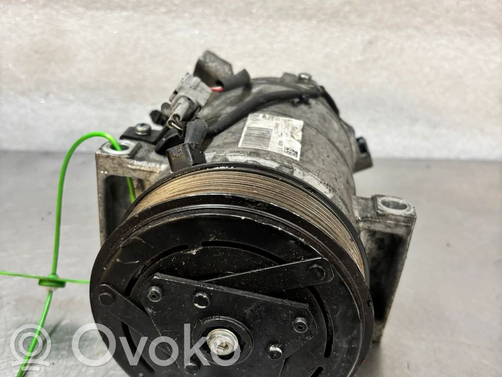 Renault Captur Air conditioning (A/C) compressor (pump) 