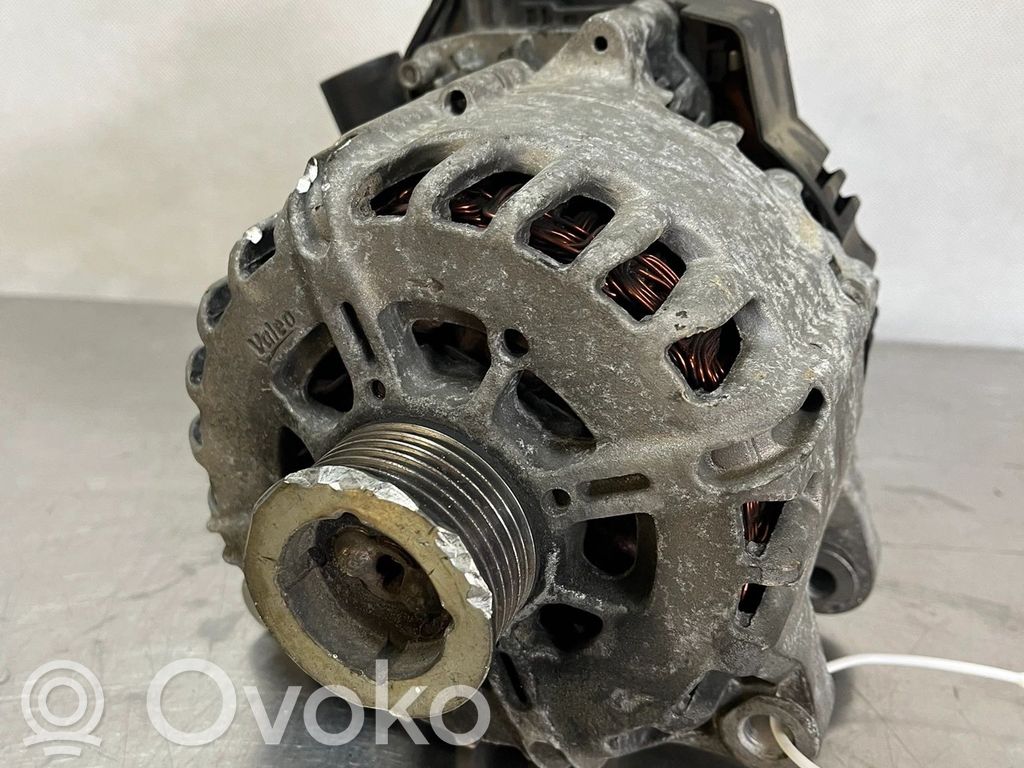 Peugeot 2008 I Alternator 