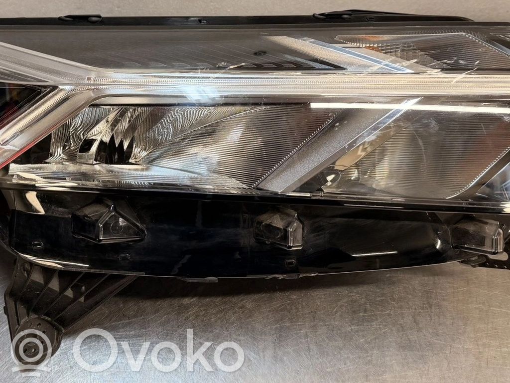 Dacia Jogger Lampa przednia 