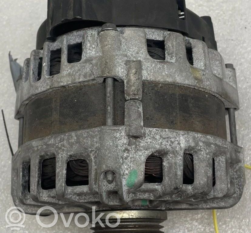 Nissan Juke II F16 Alternador 