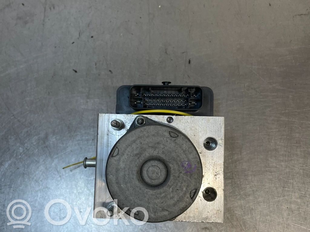 Tesla Model Y ABS vadības bloks 