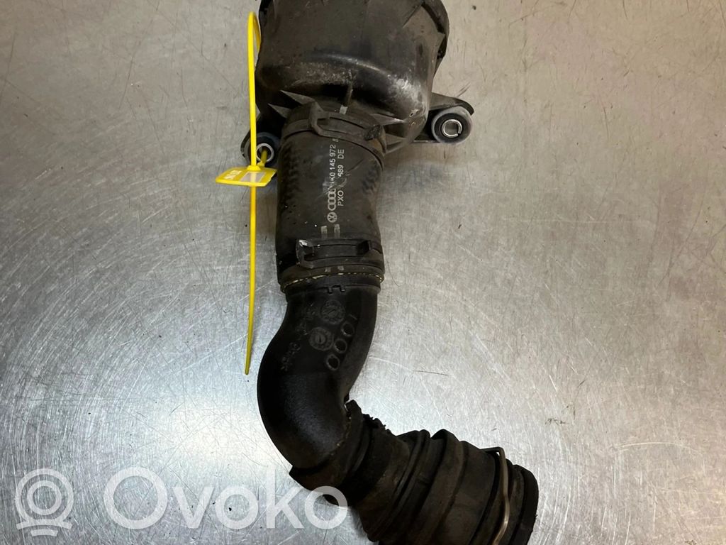 Volkswagen Golf V Coolant pipe/hose 