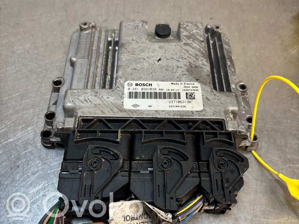 Renault Clio IV Engine control unit/module ECU 