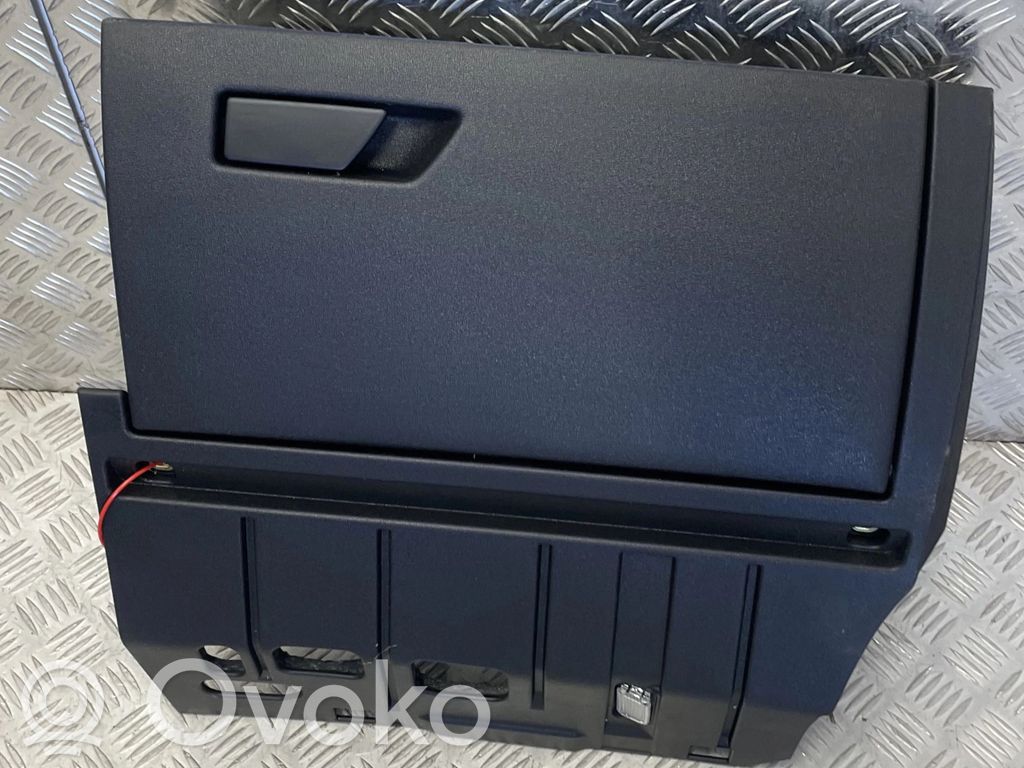 Audi A3 8Y Muu keskikonsolin (tunnelimalli) elementti 