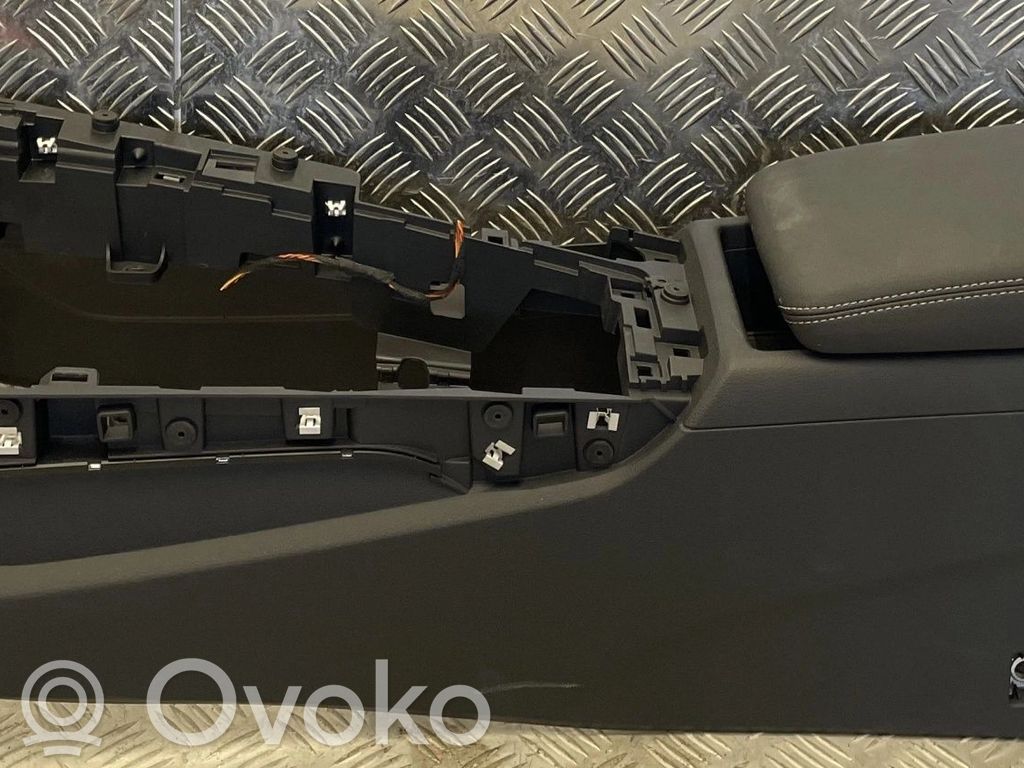 Audi A4 S4 B9 Center console 