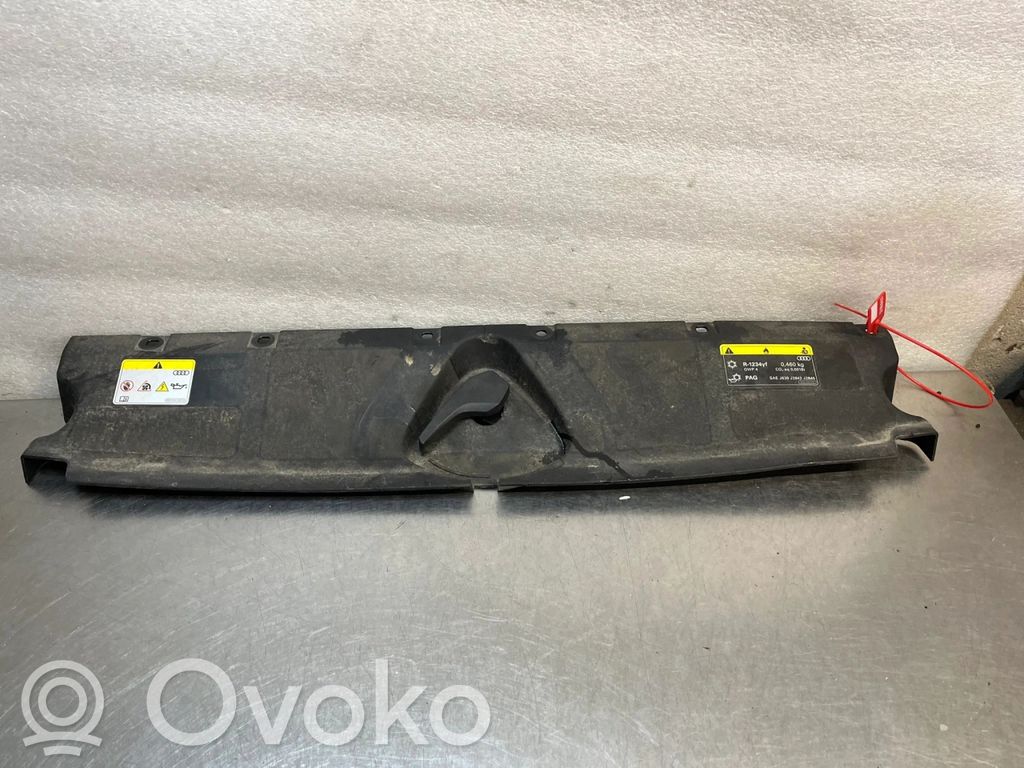 Audi A3 8Y Cita veida salona detaļa 