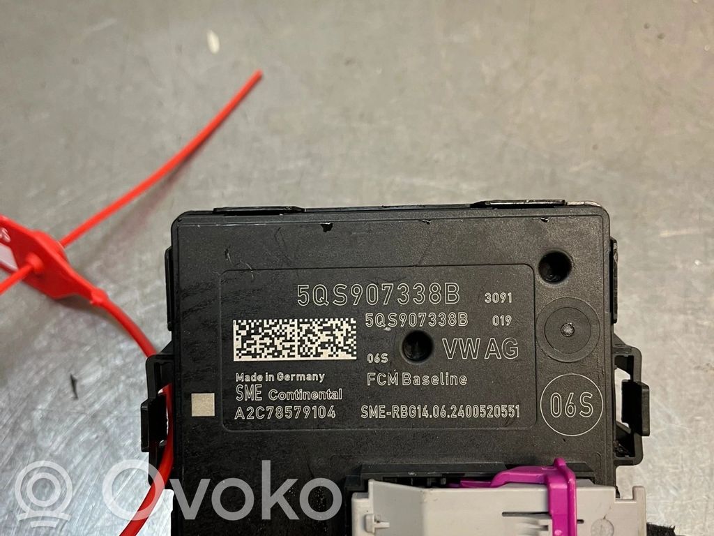 Audi A3 8Y Unidad de control de apertura de la tapa del maletero 