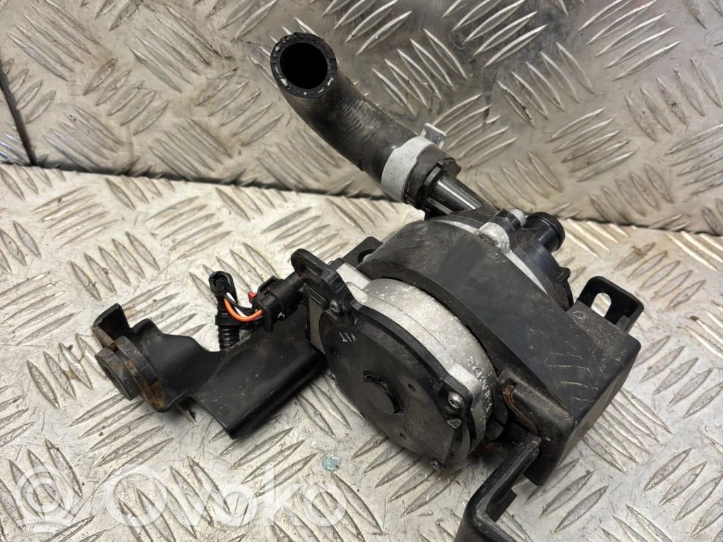 Renault Megane E-Tech Electric auxiliary coolant/water pump 