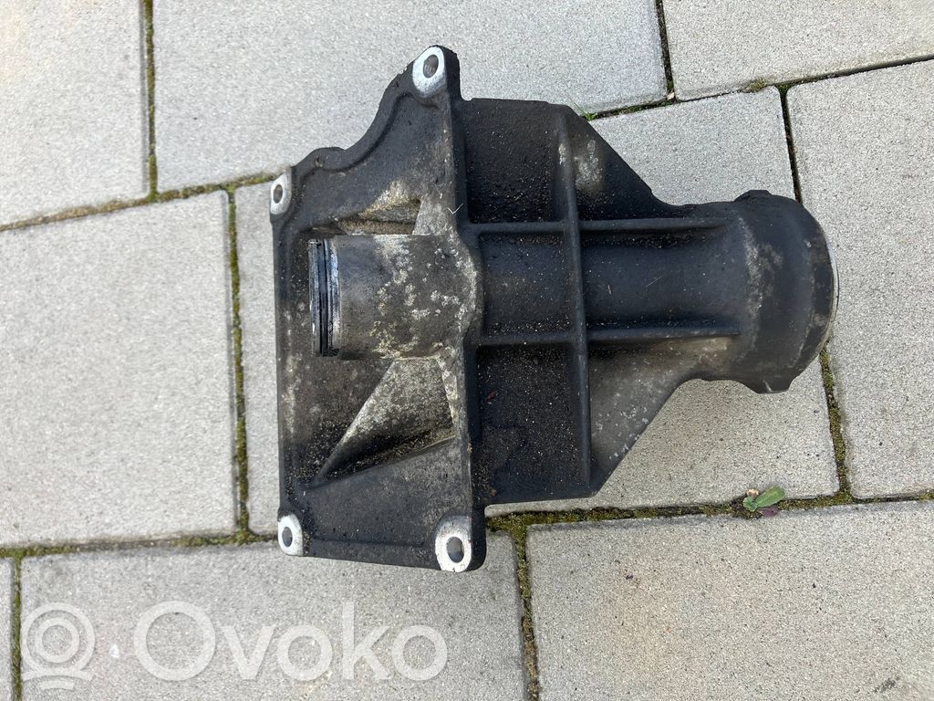 BMW 5 E60 E61 Driveshaft support bearing bracket 