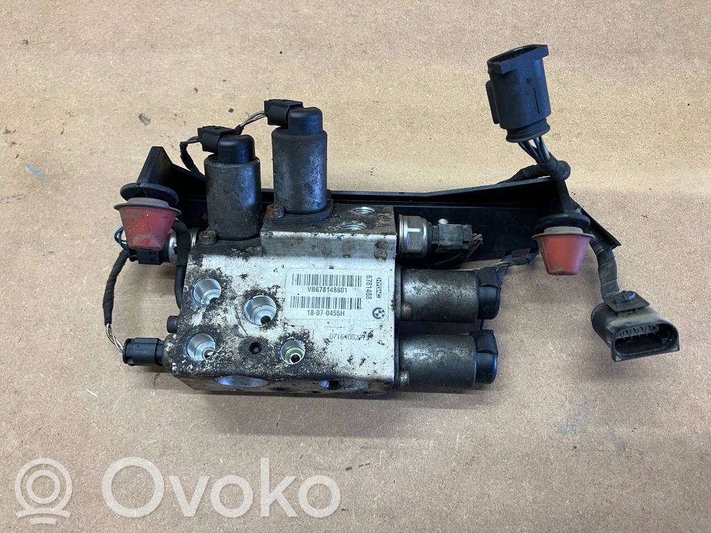 BMW 5 E60 E61 Aktyvaus stabilizatoriaus valdymo/ vožtuvų blokas 