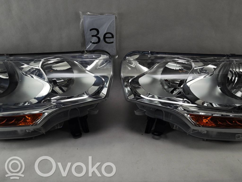 Citroen C4 II Headlight/headlamp 